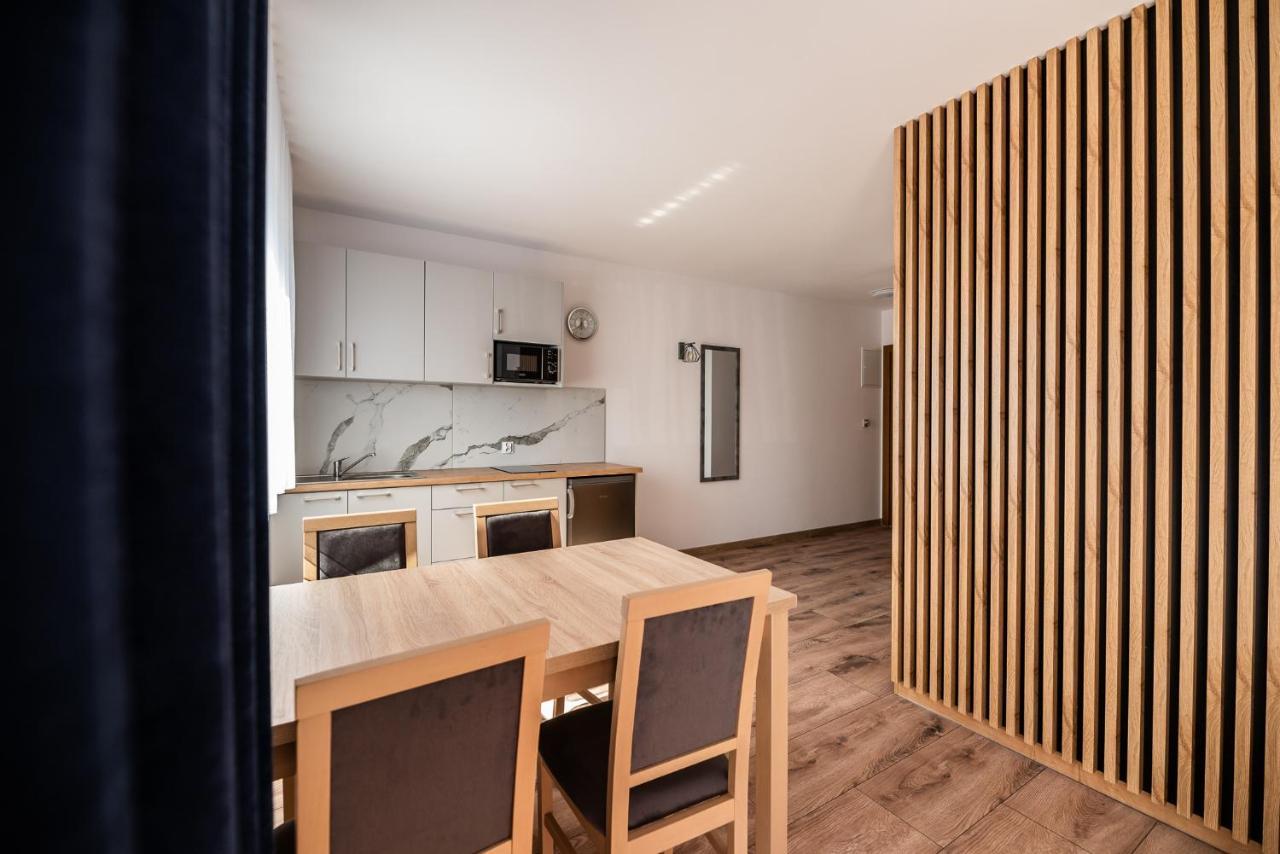 Apartamenty Henry Łeba Esterno foto